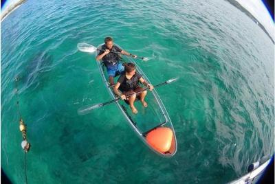Enjoy the elegant maritime walk with "Clear Kayak" ♪ Enjoy the elegant maritime walk with