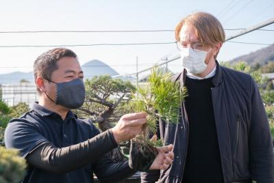 Bonsai Experience with a Skilled Artisan at Japan's Top Producer