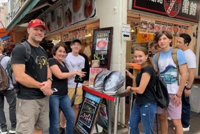 Tsukiji Fish Market Food Tour with Nationally-Licensed Guide
