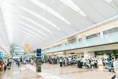 Shared Departure Transfer : Yokohama City to Haneda Airport Shared Departure Transfer : Yokohama City to Haneda Airport