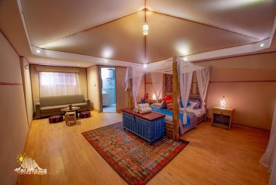 Mini Suite of Jordan Mini Suite of Jordan