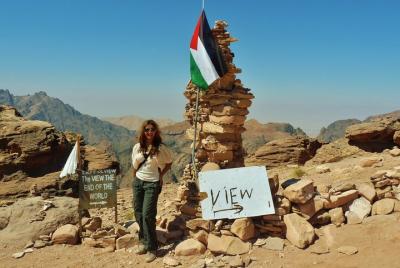 Jordan Horizons Tours : Petra Guided Trails ( Back Road to Monastery ) Jordan Horizons Tours : Petra Guided Trails ( Back Road to Monastery )