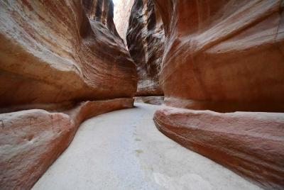 Jordan Horizons Tours : Petra Guided Trails ( Main Trial in Petra Jordan Horizons Tours : Petra Guided Trails ( Main Trial in Petra