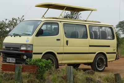 Airport/hotel/transfers In Van/bus/sedan Car Within Nairobi