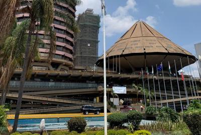 Airport pickup, tours and safaris to various destinations in Keny Airport pickup, tours and safaris to various destinations in Keny
