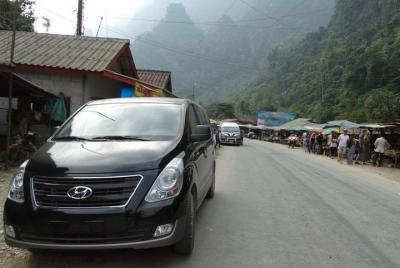 private transfer Vang vieng to luang prabang private transfer Vang vieng to luang prabang