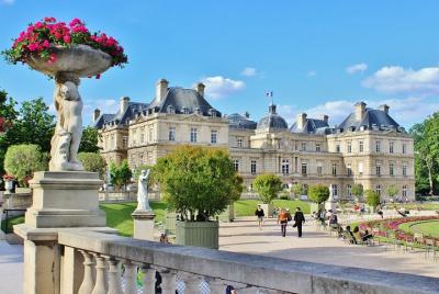 Surprise Walk of Luxembourg with a Local Surprise Walk of Luxembourg with a Local