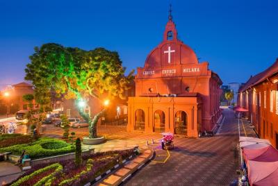 Kuala Lumpur & Melaka 17 Hours Flexible Van Tour from Johor Bahru Kuala Lumpur & Melaka 17 Hours Flexible Van Tour from Johor Bahru