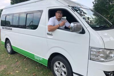 Chauffeur: Johor Bahru to Singapore Van Transfer Chauffeur: Johor Bahru to Singapore Van Transfer