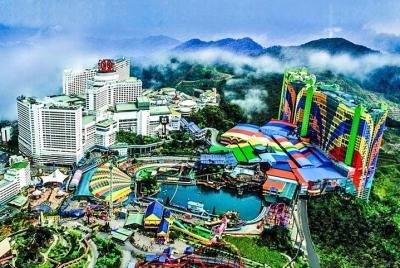 Chauffeur: Johor Bahru to Genting Highlands Transfer [Van]