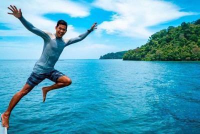 Fun Boat Snorkeling and Island Visit from Kota Kinabalu Fun Boat Snorkeling and Island Visit from Kota Kinabalu