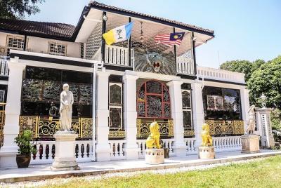 Penang Island Tour Including Snake Temple Penang Island Tour Including Snake Temple