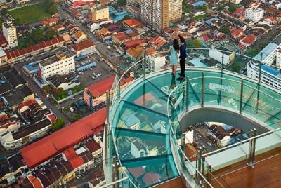 Skip the Line: Penang Rainbow Skywalk at The Top Komtar Observation Deck Tickets Skip the Line: Penang Rainbow Skywalk at The Top Komtar Observation Deck Tickets