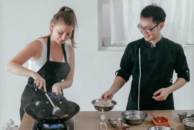 Chef Samuel Chef Samuel's Quick Wok & Kueh Class