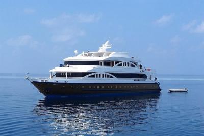 2-Days SeaRose Cruise Tour in The Maldives 2-Days SeaRose Cruise Tour in The Maldives
