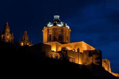 Valletta, Mosta and Mdina Night Tour Valletta, Mosta and Mdina Night Tour