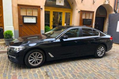 Try find your better than us ! Airport transfer in Port Louis HTL