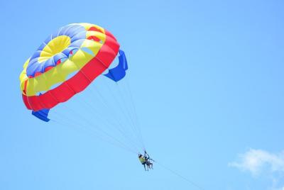 Parasailing Parasailing
