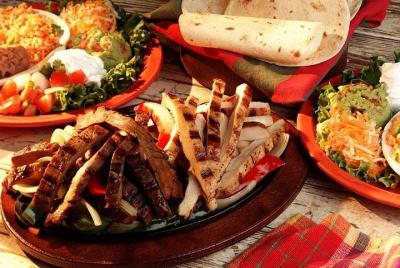 Half-Day Mexican Cooking Class with Food Tasting & Market Visit i Half-Day Mexican Cooking Class with Food Tasting & Market Visit i