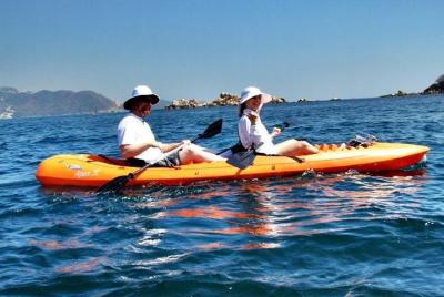 Kayaking Tour with Lunch in Acapulco Kayaking Tour with Lunch in Acapulco
