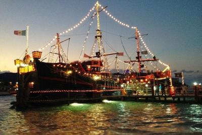 Dinner and Show on a Pirate Ship in Cancun with Open Bar