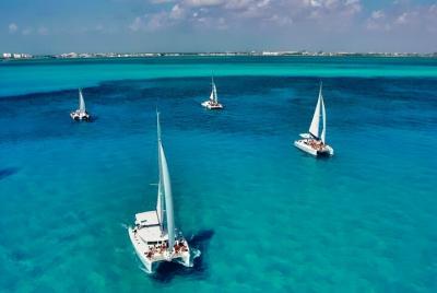 Full-Day Isla Mujeres Catamaran Cruise with Snorkeling & Beach Cl