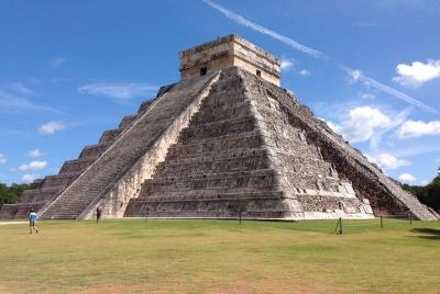 Chichen Itza Premium early access, Ikkil Cenote, Valladolid & Loc Chichen Itza Premium early access, Ikkil Cenote, Valladolid & Loc