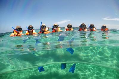 Sailing to Isla mujeres in Catamaran