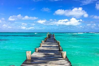 Private Airport Transfer: from Cancun to Cancun International Air