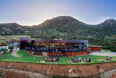 Live the wine route, taste world-renowned wines and their gastron Live the wine route, taste world-renowned wines and their gastron
