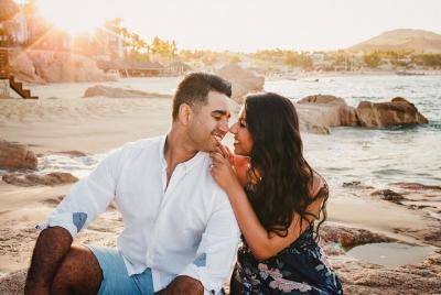 Private Vacation Photography Session with Local Photographer in C Private Vacation Photography Session with Local Photographer in C