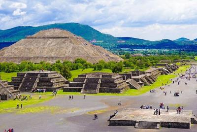 Basilica and Pyramids of Teotihuacan Tour
