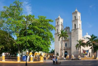 Merida Airport Private Shuttle with WIFI Merida Airport Private Shuttle with WIFI