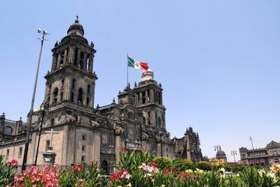 Mexico City Sightseeing Tour with Anthropology Museum and Behind-