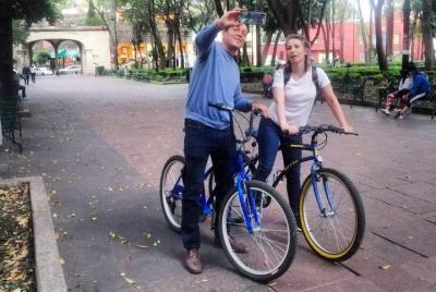 Bikes, friends & Food in coyoacan