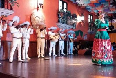 Live a Mexican Night in Plaza de los Mariachis Live a Mexican Night in Plaza de los Mariachis