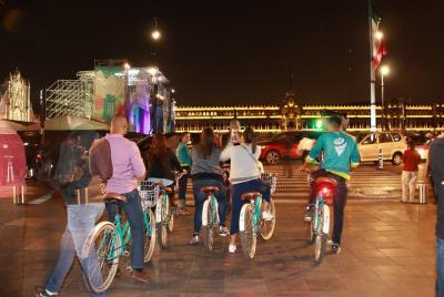 SPECIAL NIGHT LIFE Mexico City Light´s Bike Tour SPECIAL NIGHT LIFE Mexico City Light´s Bike Tour