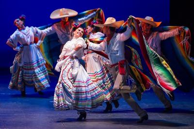 Small Group: Discover the Folkloric Ballet of Mexico Small Group: Discover the Folkloric Ballet of Mexico