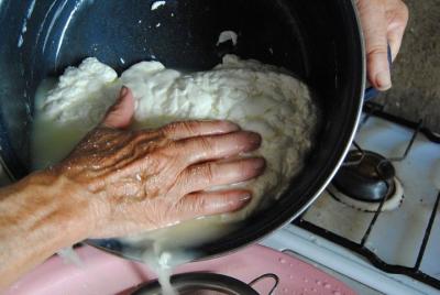Moroccan Cheese and Bread Making workshop
