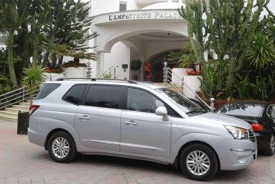 One way transfer Chefchaouen to Fes or vice versa One way transfer Chefchaouen to Fes or vice versa