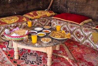 Breakfast in agafay desert with camel ride and relaxation Moroccan hammam