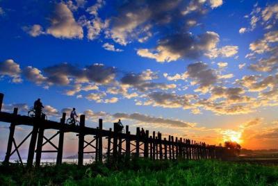 Private Day Trip of Amarapura, Sagaing Hill, and Inwa from Mandal Private Day Trip of Amarapura, Sagaing Hill, and Inwa from Mandal