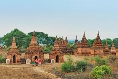Bagan Sightseeing Tour by Private Guide and Car Bagan Sightseeing Tour by Private Guide and Car