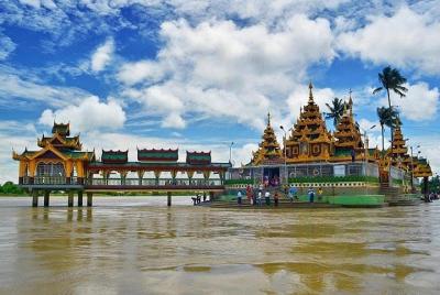 Burmese Charm in Quaint Thanlyin Burmese Charm in Quaint Thanlyin