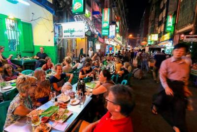Yangon by Night: Burmese Market Tour Yangon by Night: Burmese Market Tour