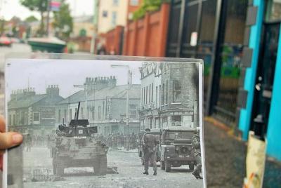 Black Taxi tours and Mural Taxi Tour