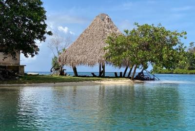 Full-Day Tour Panamanian Caribbean by Catamaran with Lunch Full-Day Tour Panamanian Caribbean by Catamaran with Lunch
