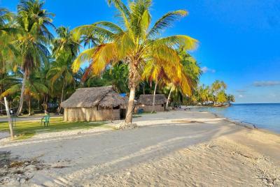 2D/1N Private Cabin on hidden San Blas Island PLUS "Money Heist" Day Tour 2D/1N Private Cabin on hidden San Blas Island PLUS