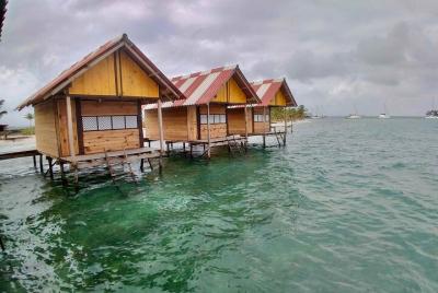 4D/3N - NEWLY OPENED Private OVER-WATER Cabin in San Blas Islands PLUS Boat Tour