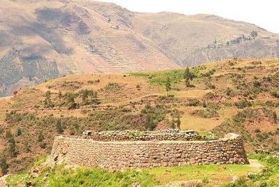 Tour South Valley Cusco: Tipón, Pikillacta and Andahuaylilla Tour South Valley Cusco: Tipón, Pikillacta and Andahuaylilla